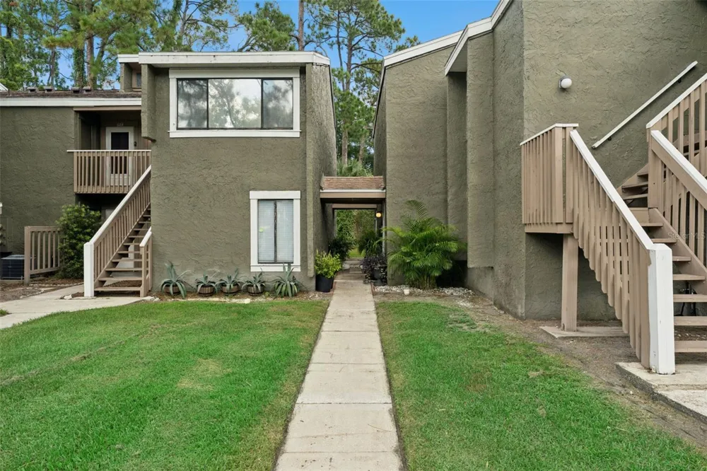 6168 PEREGRINE AVENUE #12B Orlando, FL 32819