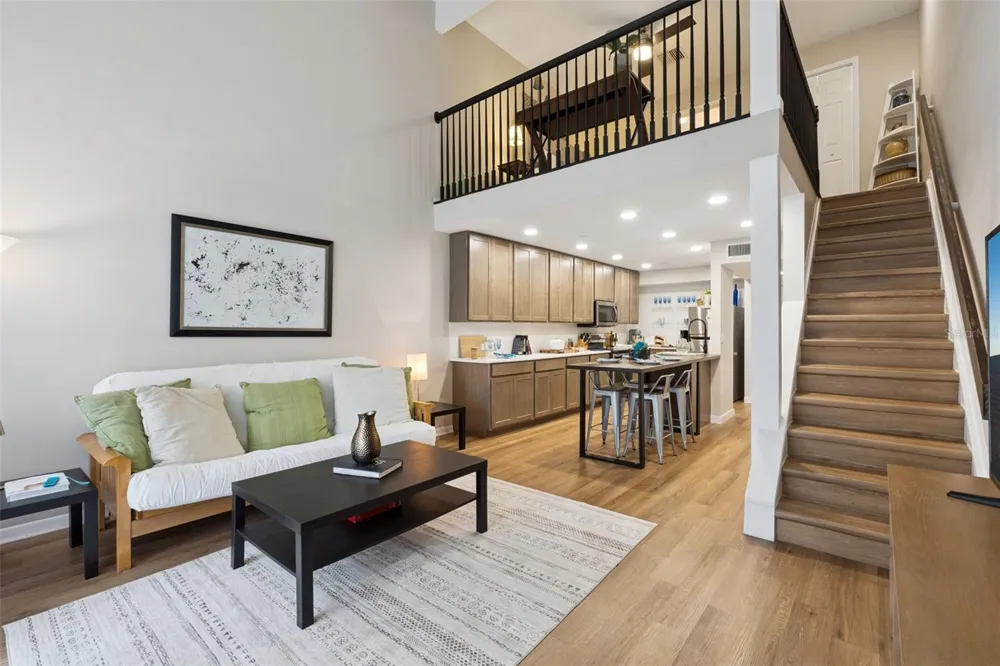 6168 PEREGRINE AVENUE #12B Orlando, FL 32819