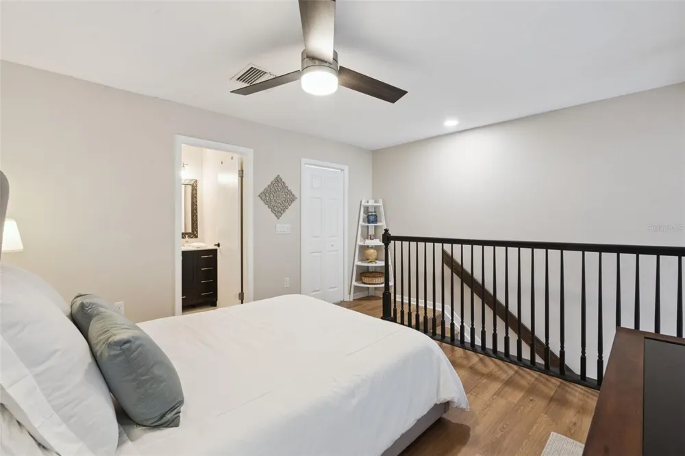 6168 PEREGRINE AVENUE #12B Orlando, FL 32819
