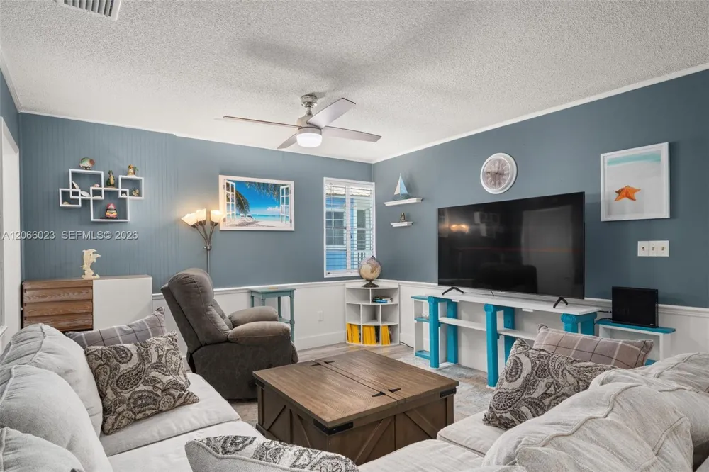 137 McCoy Dr Lake Placid, FL 33852
