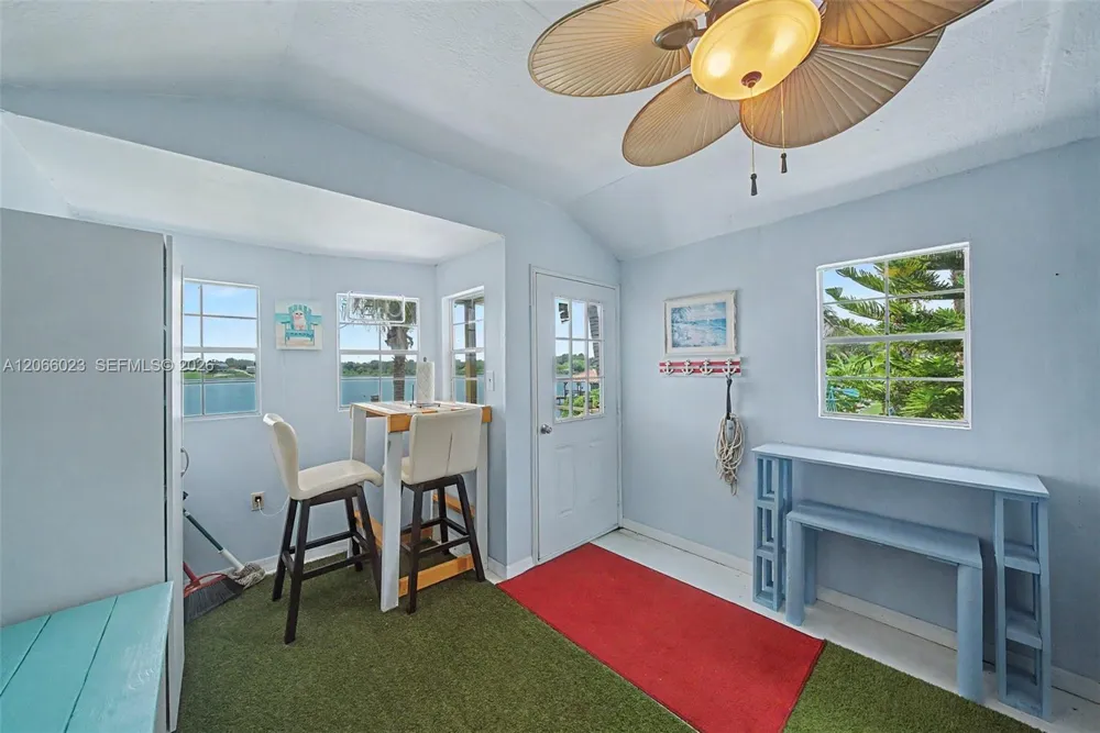 137 McCoy Dr Lake Placid, FL 33852