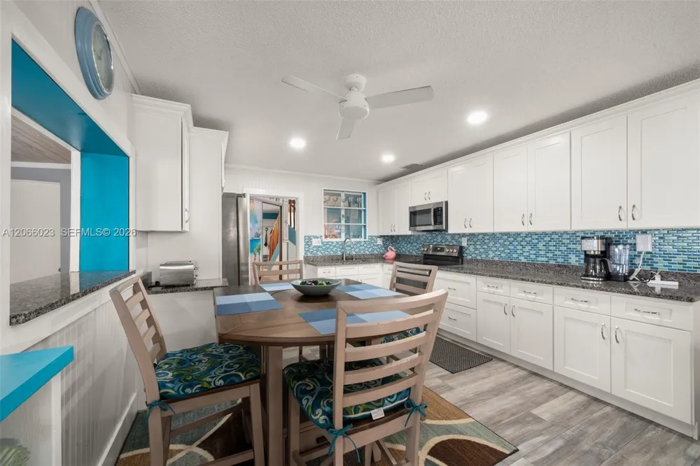 137 McCoy Dr Lake Placid, FL 33852