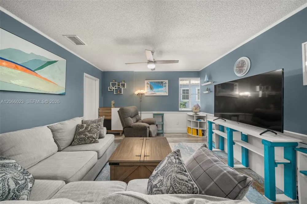 137 McCoy Dr Lake Placid, FL 33852