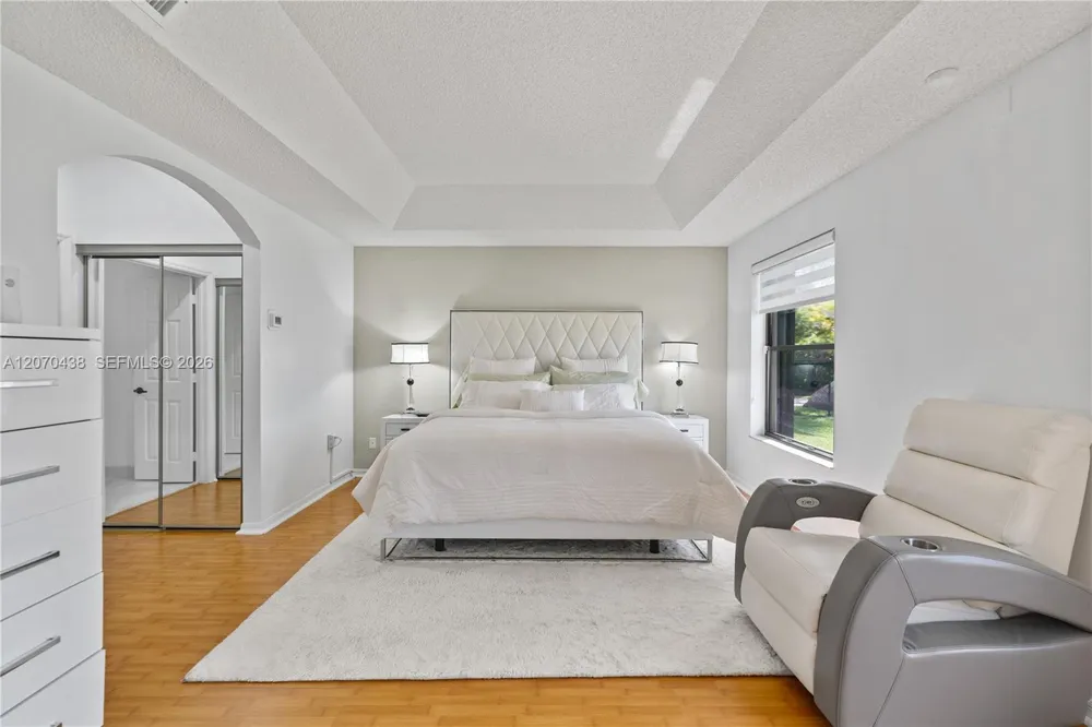 451 NW 194th Ave Pembroke Pines, FL 33029