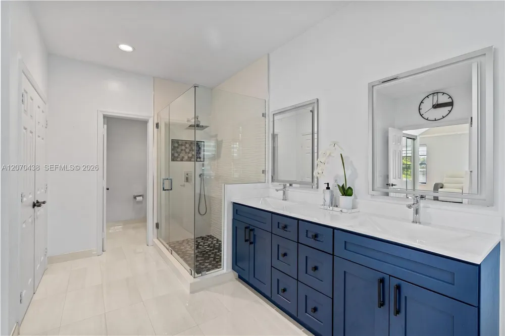 451 NW 194th Ave Pembroke Pines, FL 33029