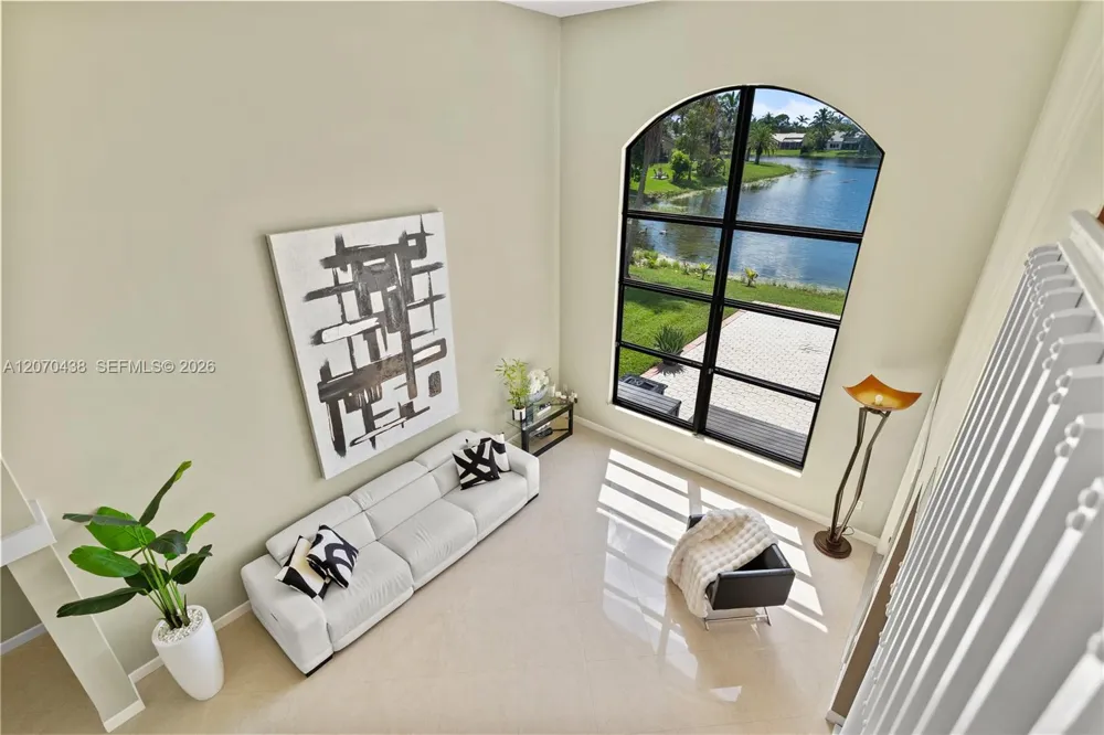 451 NW 194th Ave Pembroke Pines, FL 33029