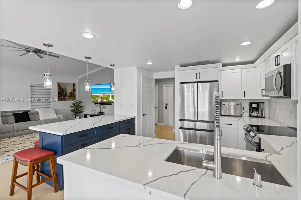 451 NW 194th Ave Pembroke Pines, FL 33029
