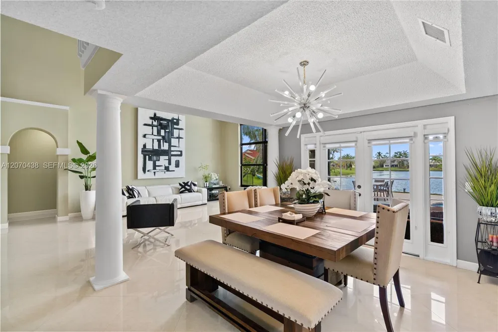 451 NW 194th Ave Pembroke Pines, FL 33029