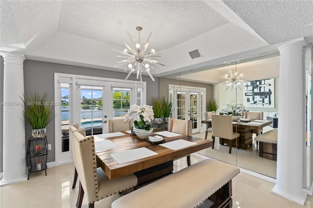 451 NW 194th Ave Pembroke Pines, FL 33029
