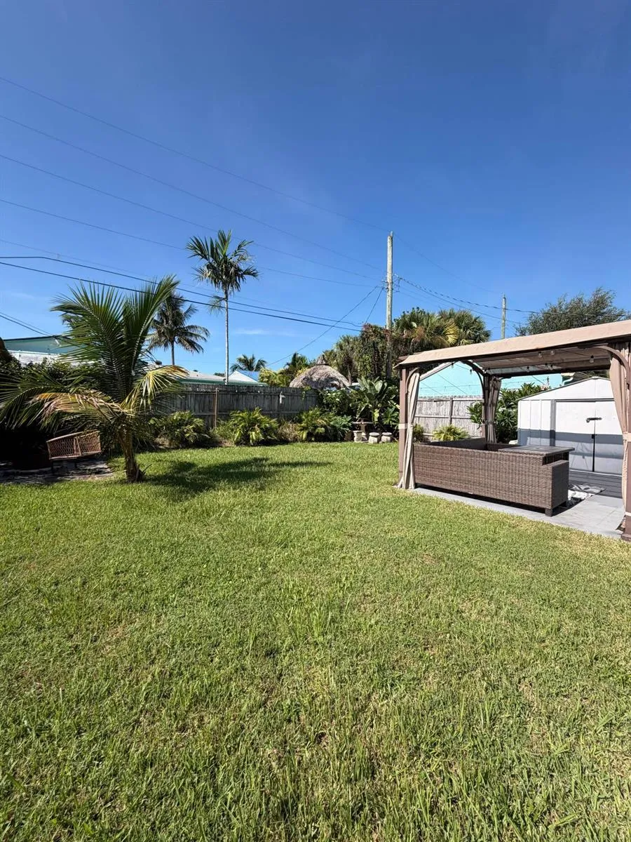 217 E 24TH STREET Riviera Beach, FL 33404