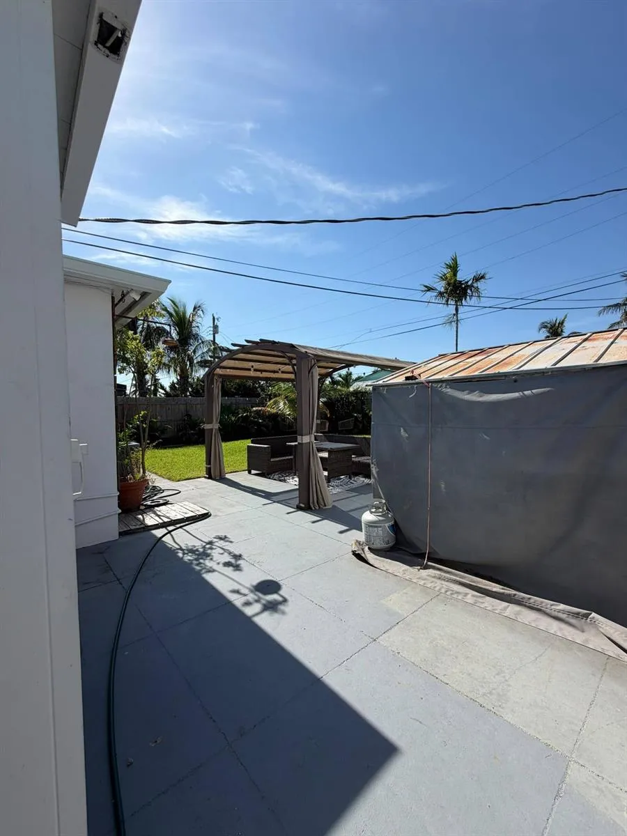 217 E 24TH STREET Riviera Beach, FL 33404
