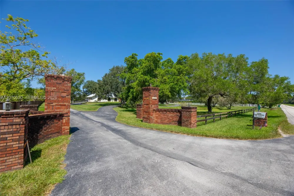 5501 SW 136th Ave Southwest Ranches, FL 33330
