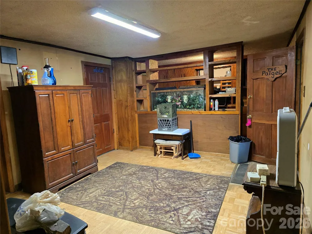 9110 Wilson Road Hildebran, NC 28637