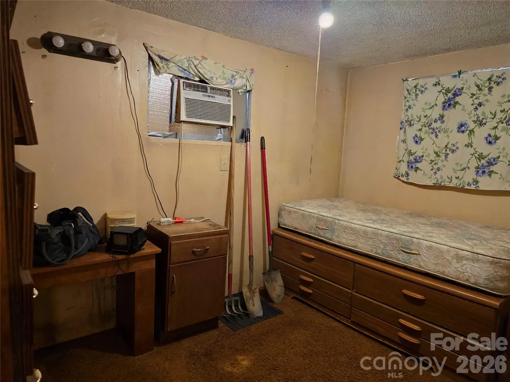 9110 Wilson Road Hildebran, NC 28637