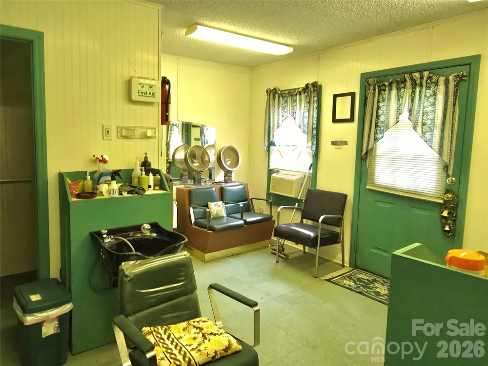 9110 Wilson Road Hildebran, NC 28637