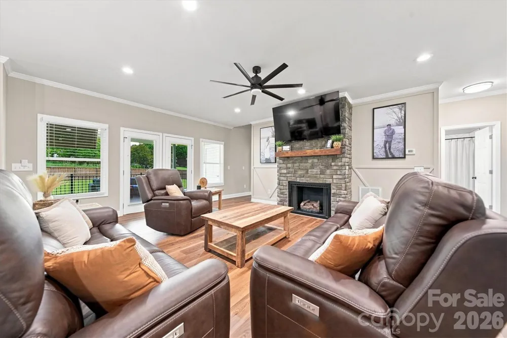 34 Colts Neck Lane Taylorsville, NC 28681