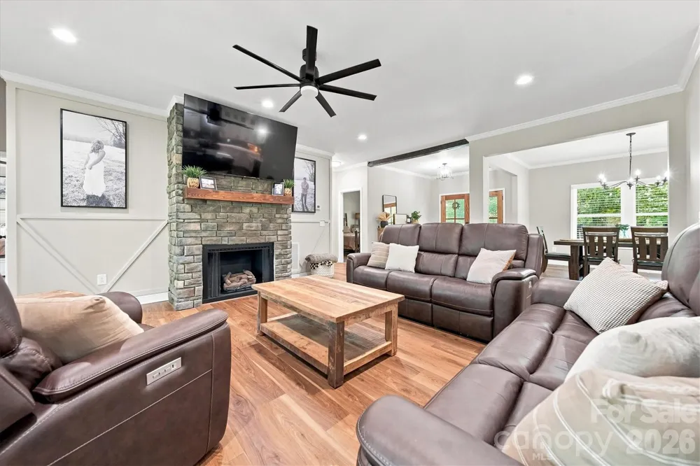 34 Colts Neck Lane Taylorsville, NC 28681