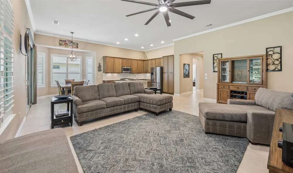 9905 Teakwood Avenue Denton, TX 76207