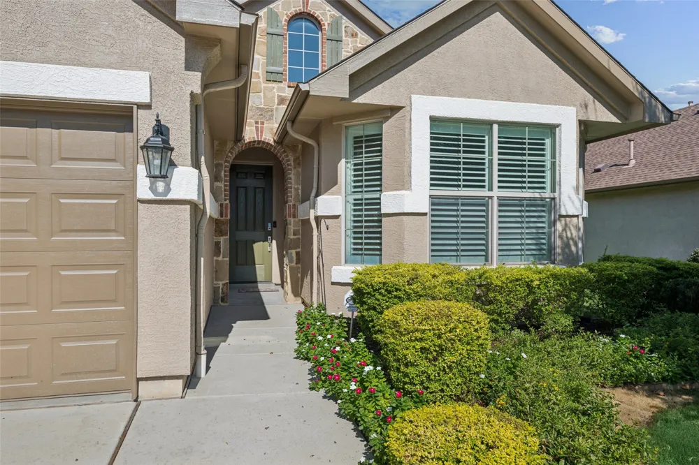 9905 Teakwood Avenue Denton, TX 76207