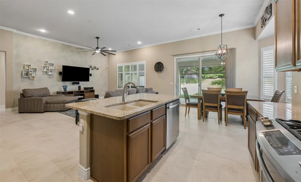9905 Teakwood Avenue Denton, TX 76207