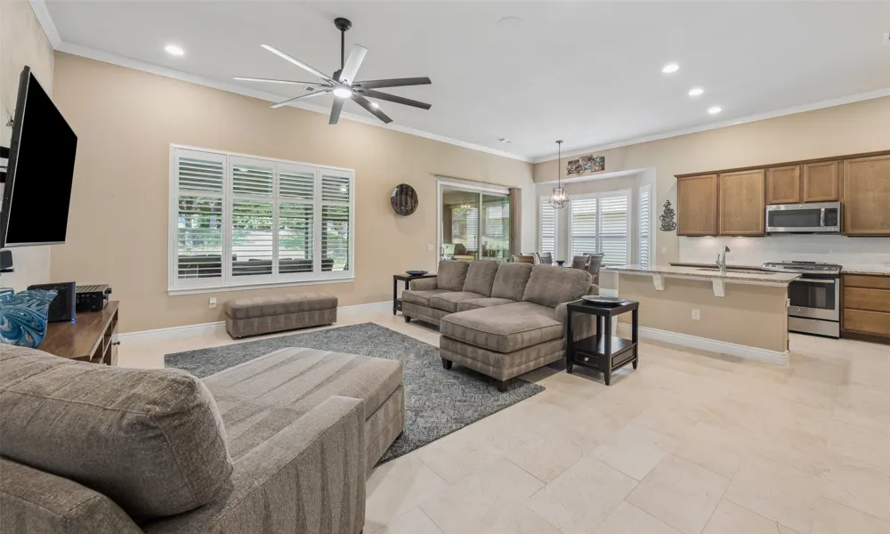 9905 Teakwood Avenue Denton, TX 76207