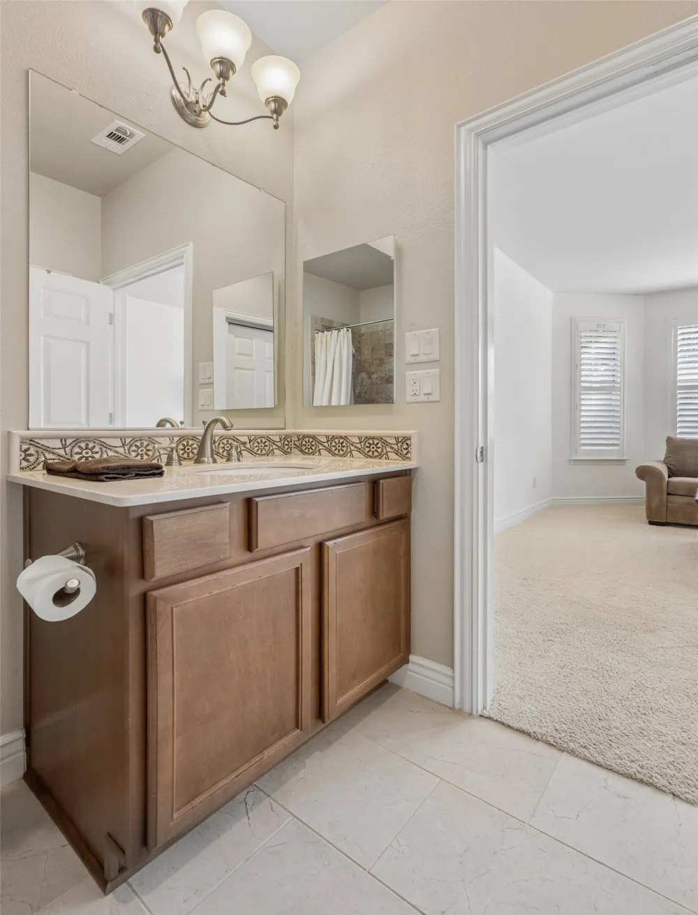9905 Teakwood Avenue Denton, TX 76207