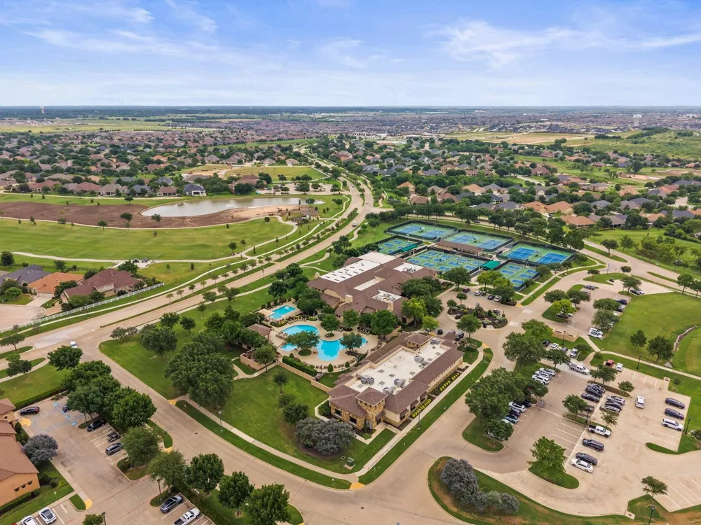9905 Teakwood Avenue Denton, TX 76207