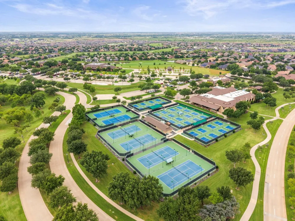 9905 Teakwood Avenue Denton, TX 76207
