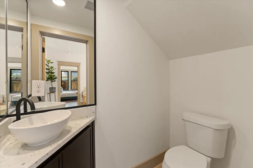 1718 S Adams Street Fort Worth, TX 76110