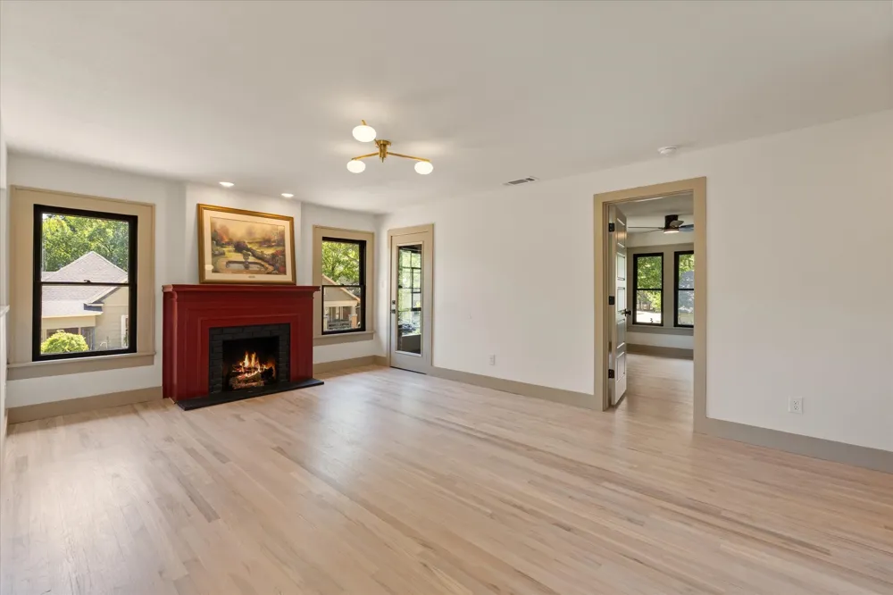 1718 S Adams Street Fort Worth, TX 76110