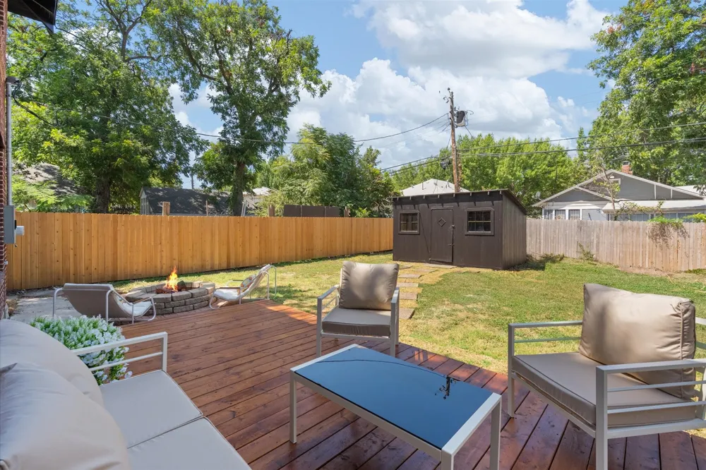 1718 S Adams Street Fort Worth, TX 76110