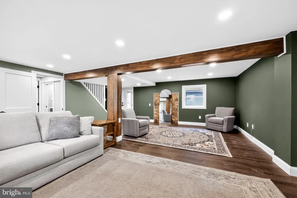 510 POPLAR STREET Bally, PA 19503