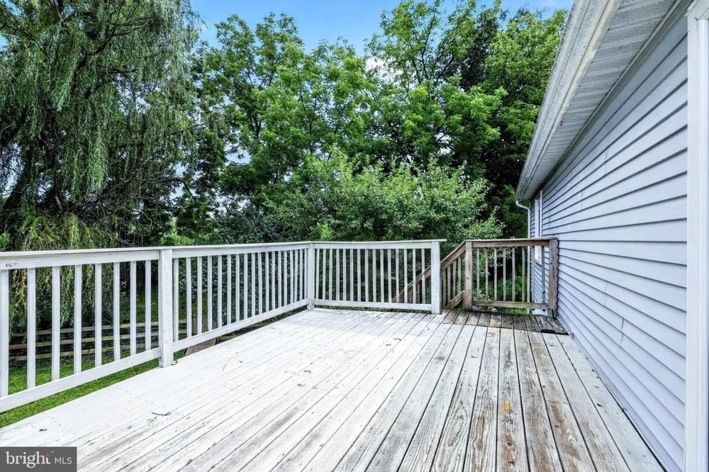 510 POPLAR STREET Bally, PA 19503