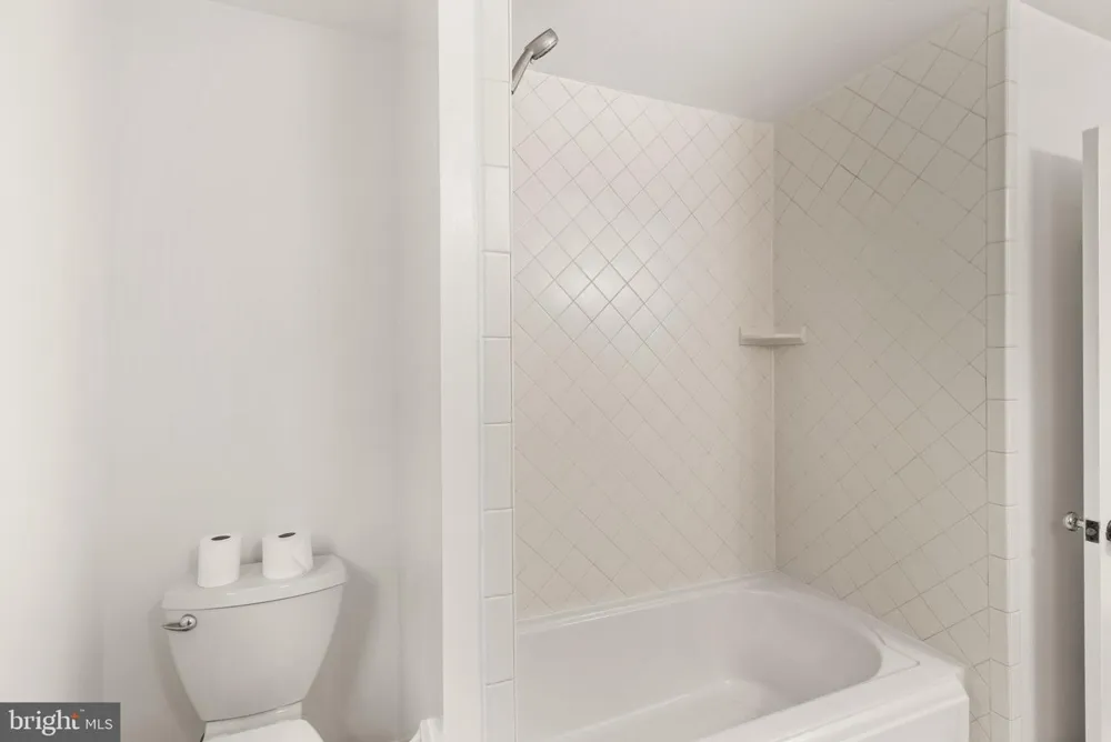 2207 WITTINGTON BOULEVARD Alexandria, VA 22308