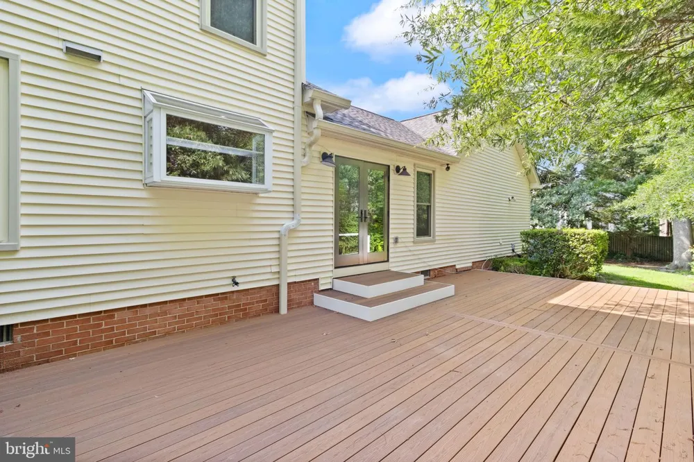 2207 WITTINGTON BOULEVARD Alexandria, VA 22308
