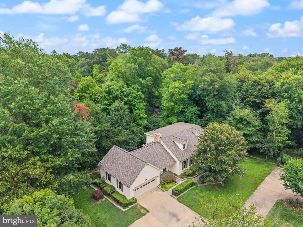 2207 WITTINGTON BOULEVARD Alexandria, VA 22308