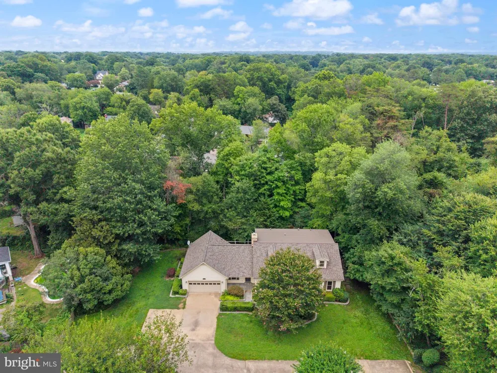 2207 WITTINGTON BOULEVARD Alexandria, VA 22308