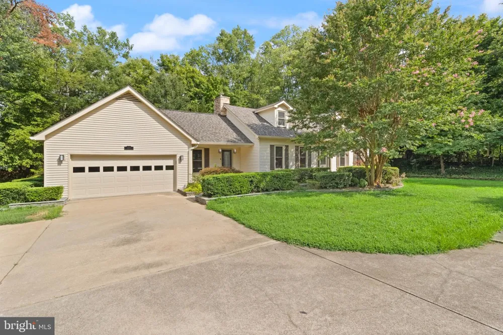 2207 WITTINGTON BOULEVARD Alexandria, VA 22308