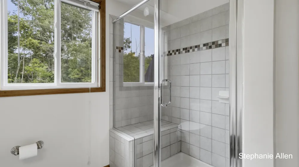 663 Ridgefield Drive Coopersville, MI 49404