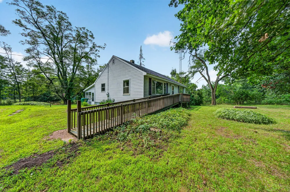 3086 Detroit Road Niles, MI 49120