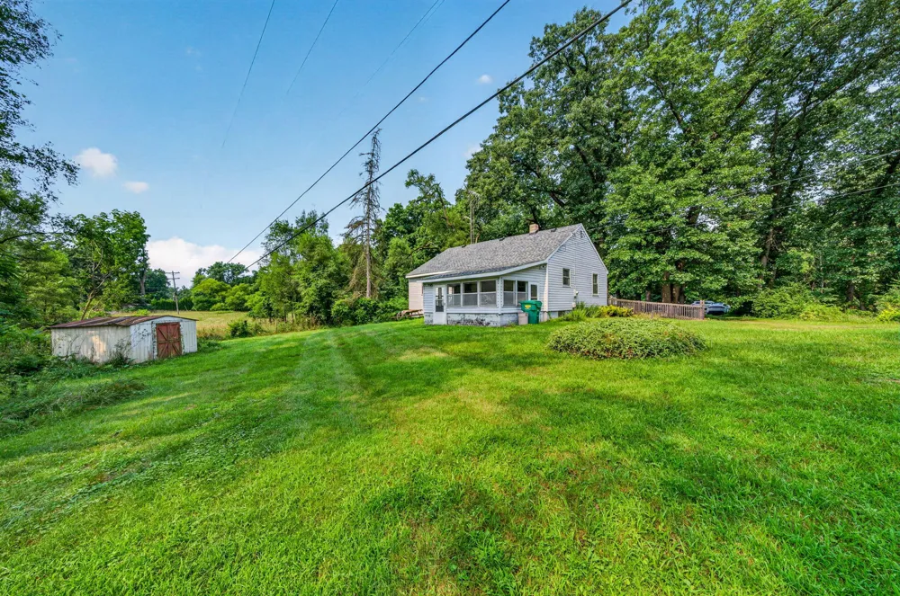 3086 Detroit Road Niles, MI 49120