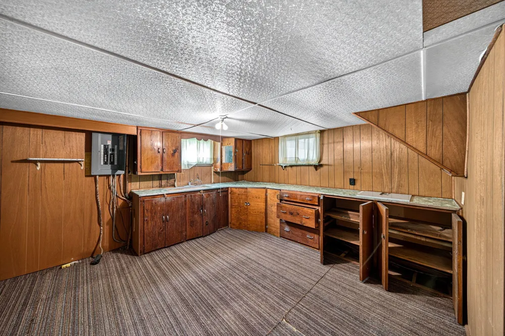 3086 Detroit Road Niles, MI 49120
