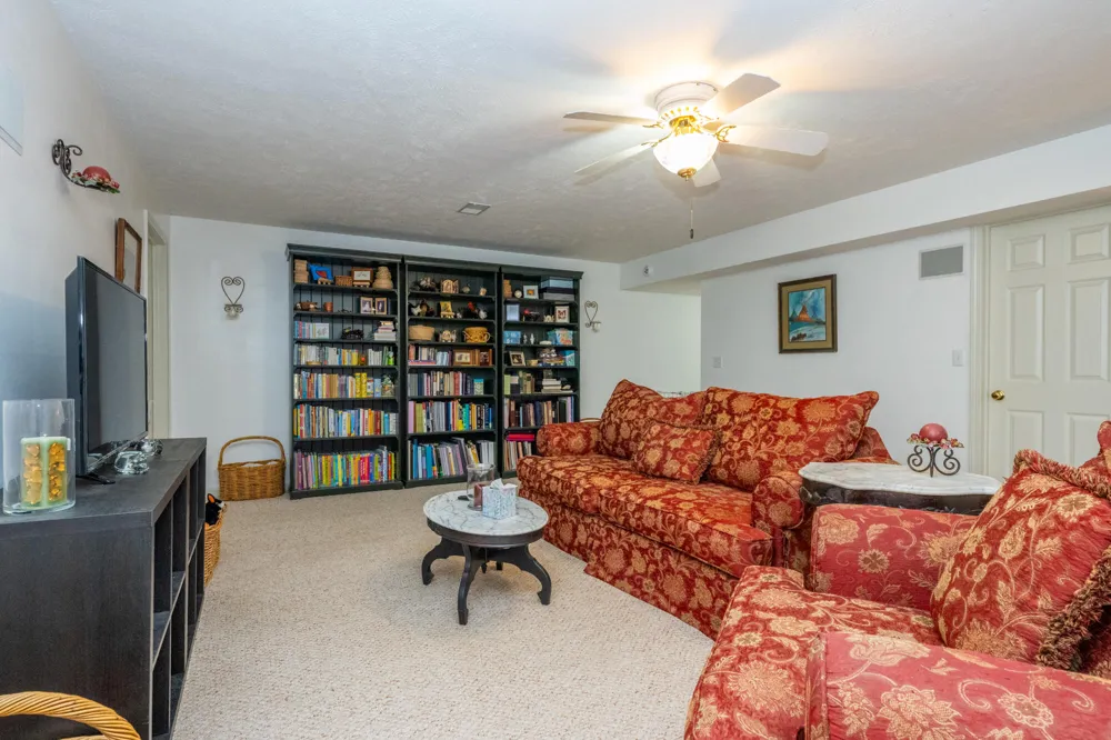 5324 Becht Road Coloma, MI 49038
