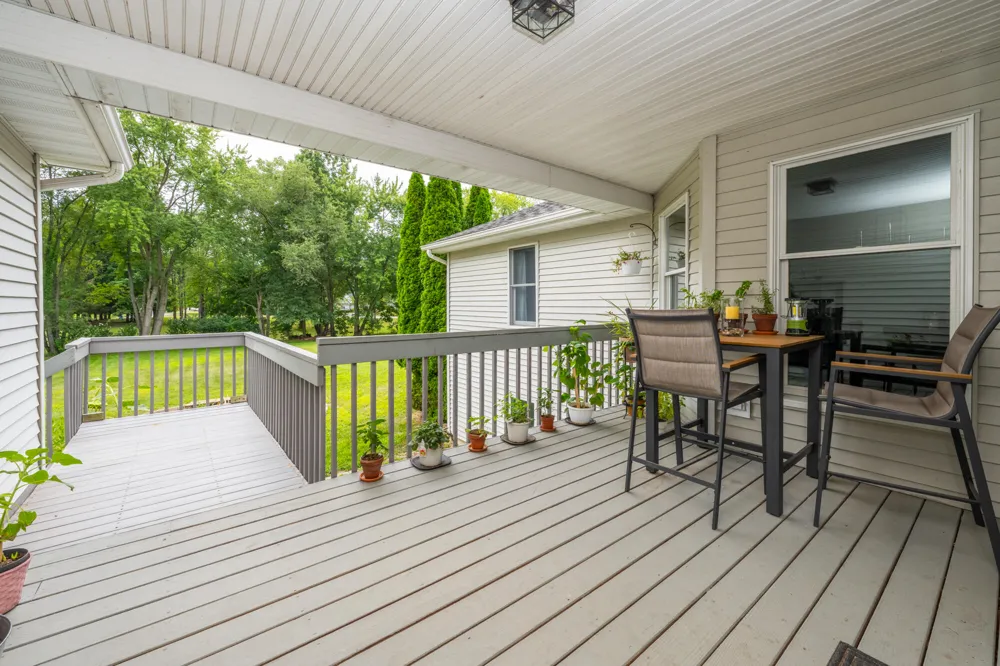 5324 Becht Road Coloma, MI 49038