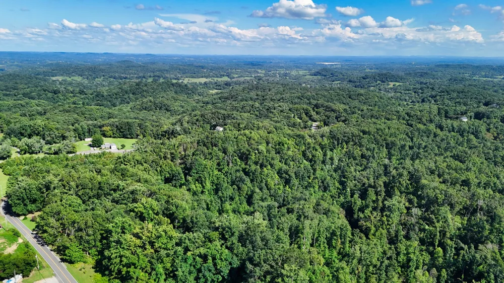 1 Lindsey Hollow Rd Gallatin, TN 37066