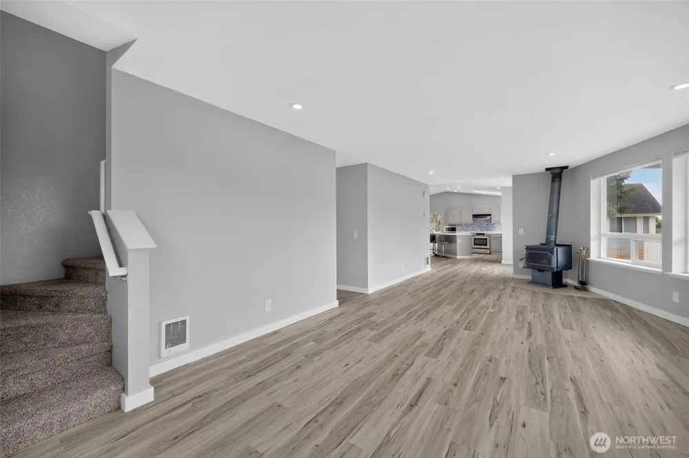 393 Canal Drive SE Ocean Shores, WA 98569