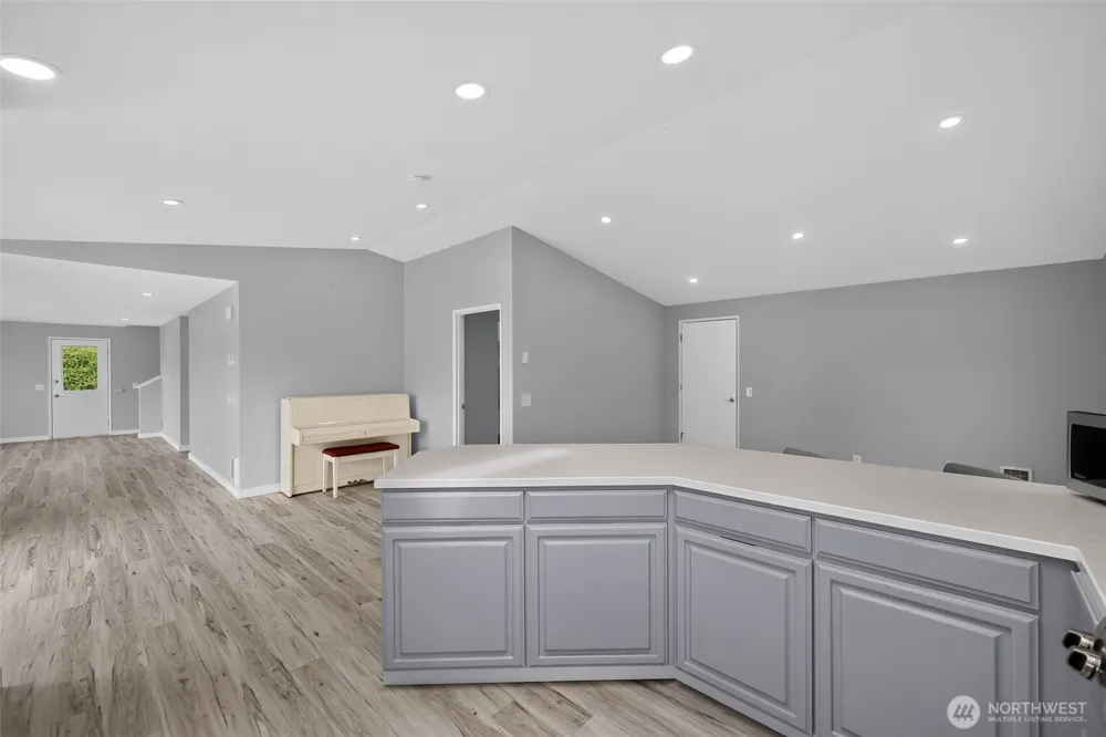 393 Canal Drive SE Ocean Shores, WA 98569