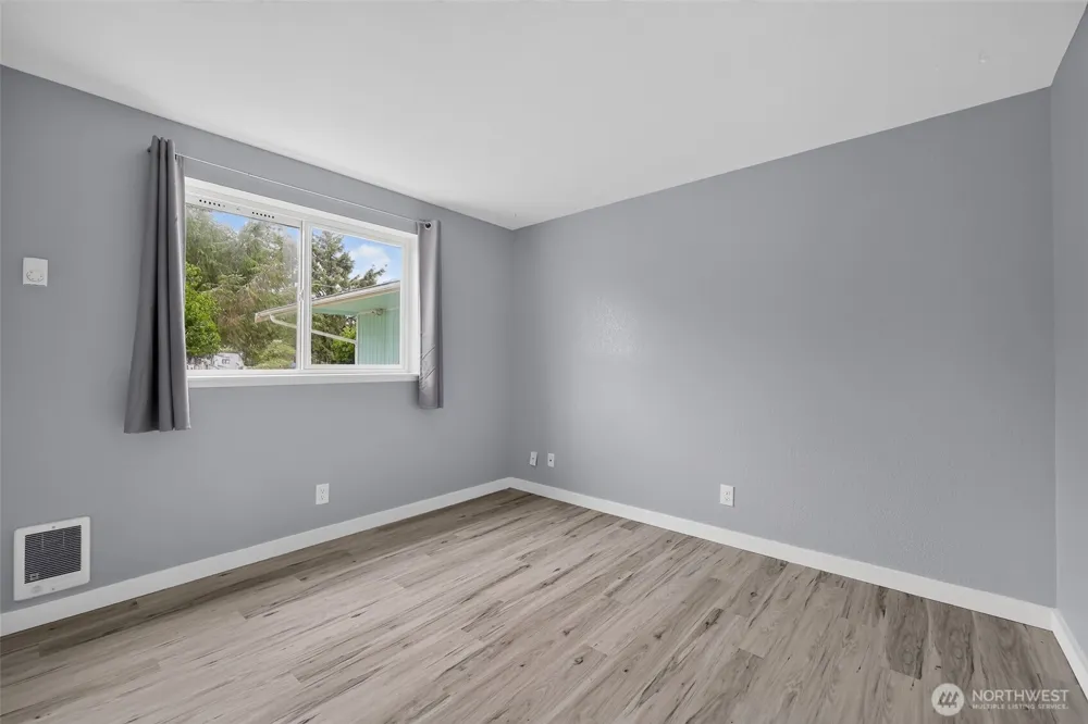393 Canal Drive SE Ocean Shores, WA 98569