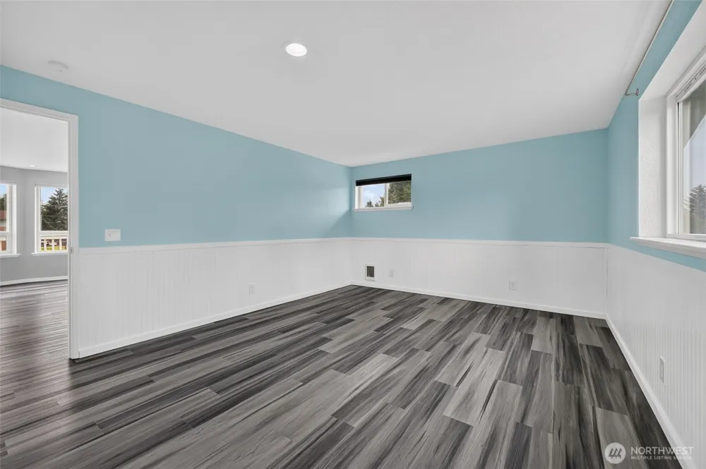 393 Canal Drive SE Ocean Shores, WA 98569