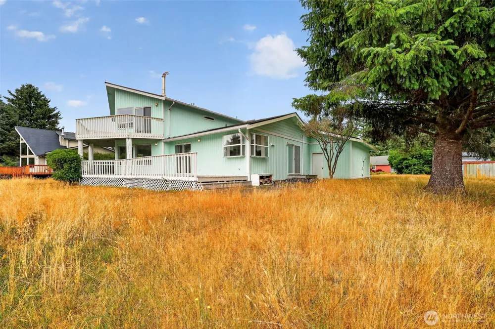 393 Canal Drive SE Ocean Shores, WA 98569